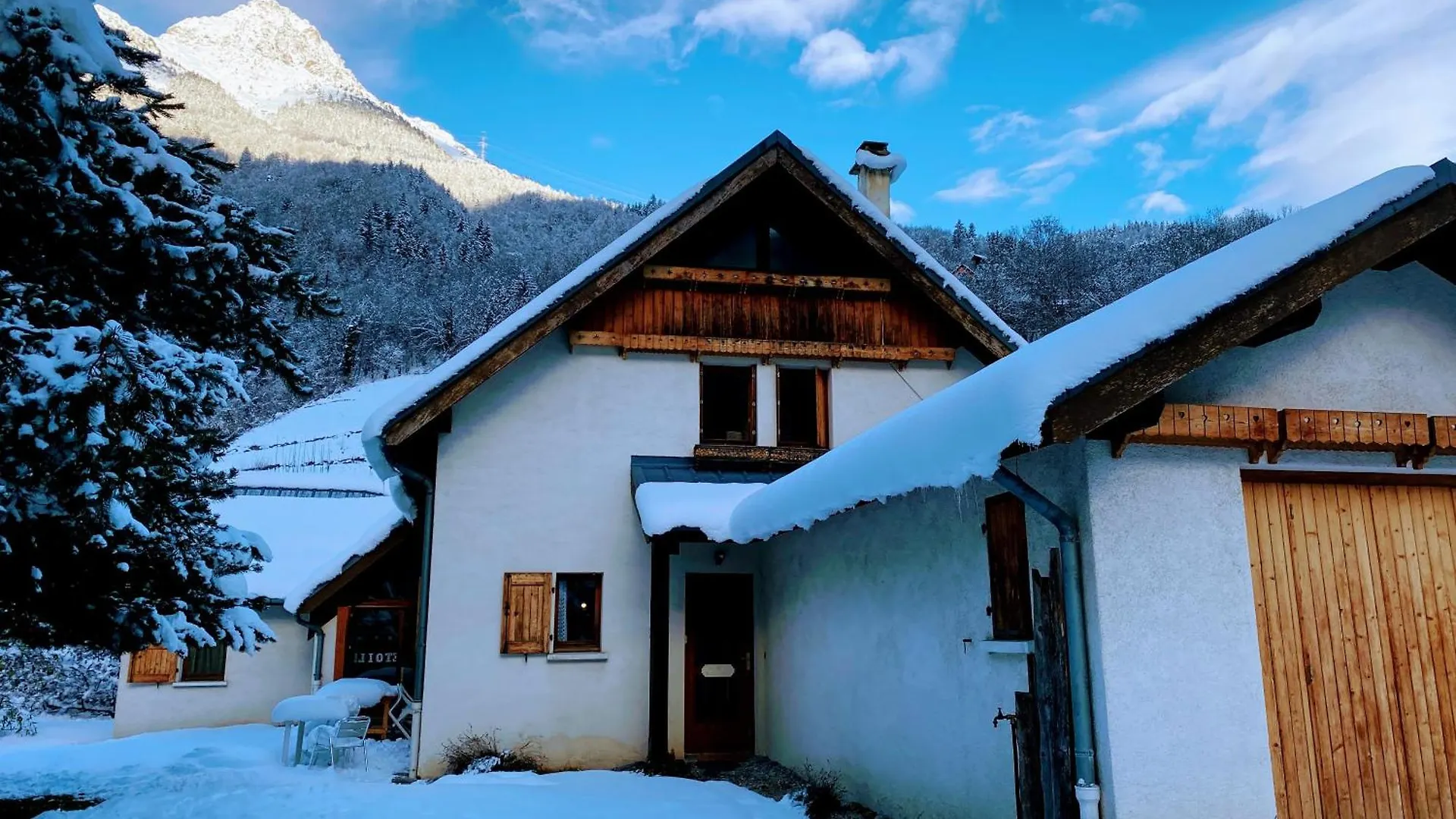 Holiday home Maison Etoile - Explore Oisans, Fabulous House For 10 Guests, Allemond