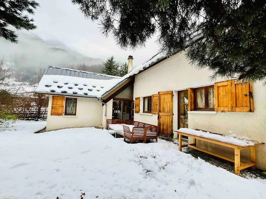 Holiday home Maison Etoile - Explore Oisans, Fabulous House For 10 Guests, Allemond
